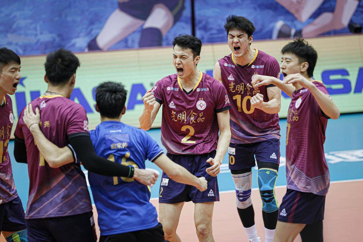 关于克罗地亚险胜希腊，成功挺进欧预赛四强的信息