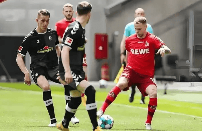 弗赖堡惨遭惨败，保级压力山大的简单介绍