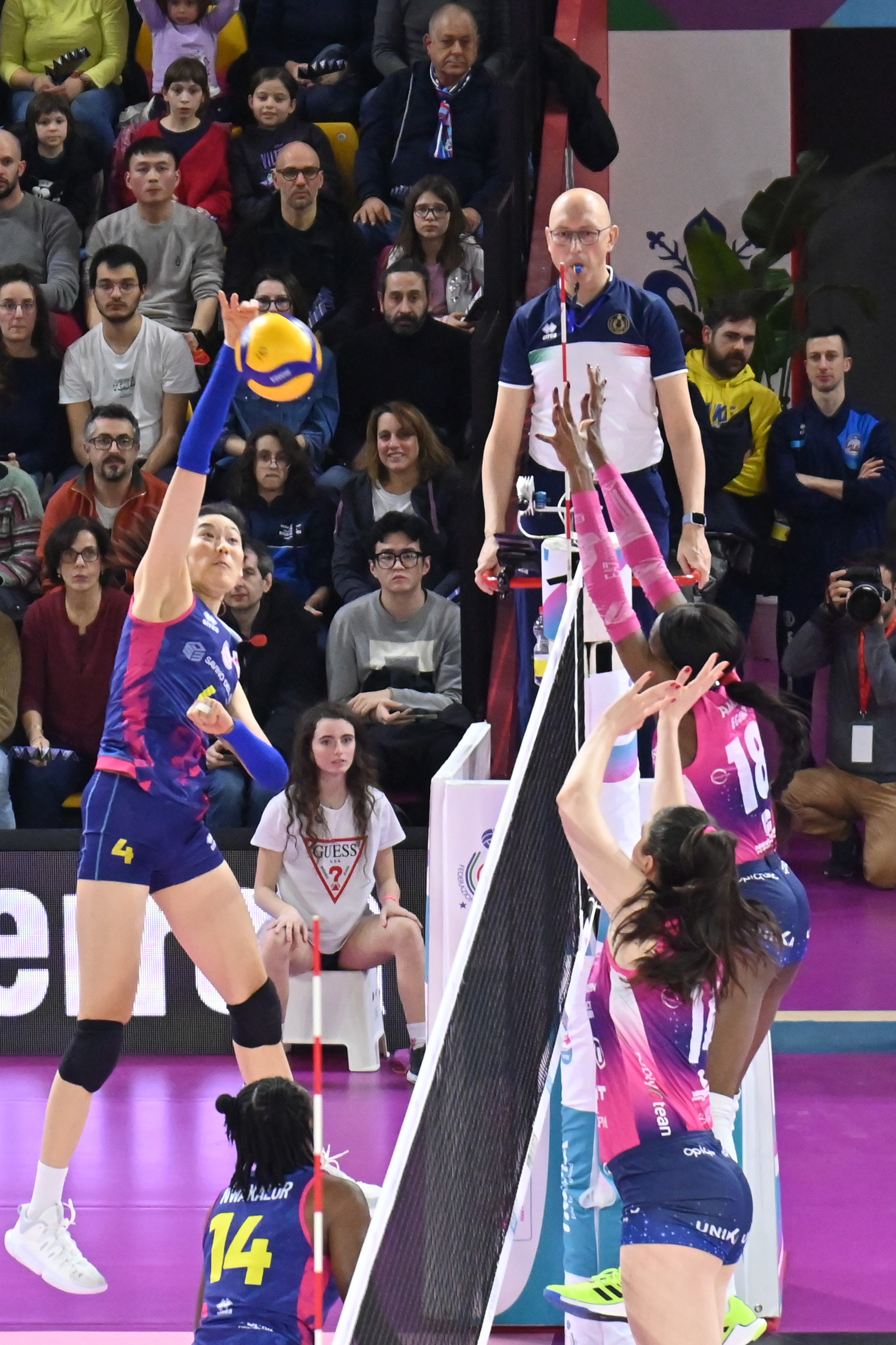 法国击败意大利晋级排球比赛半决赛