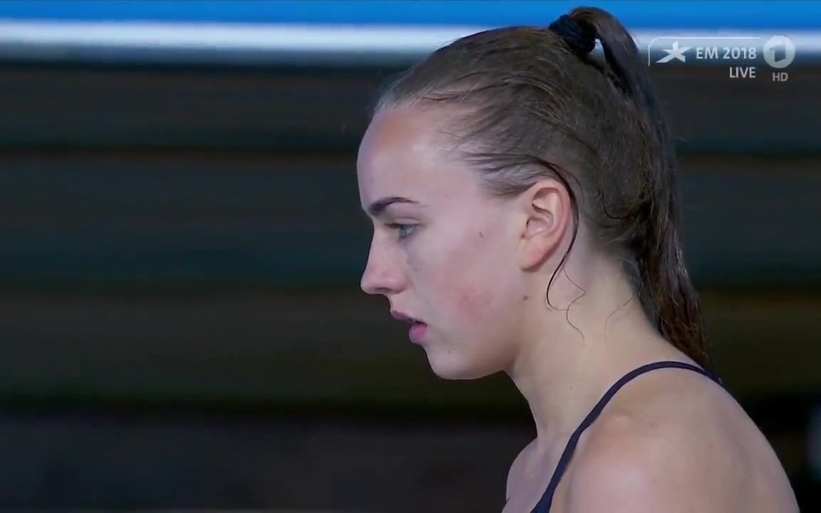 PG电子官方-英国游泳选手十拿九稳，领跑全场