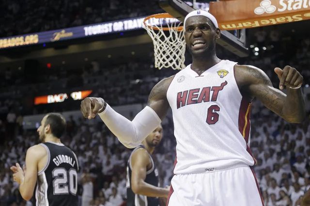 PG电子线上登入-包含勇士不敌热火，勒布朗个人表现超卓的词条