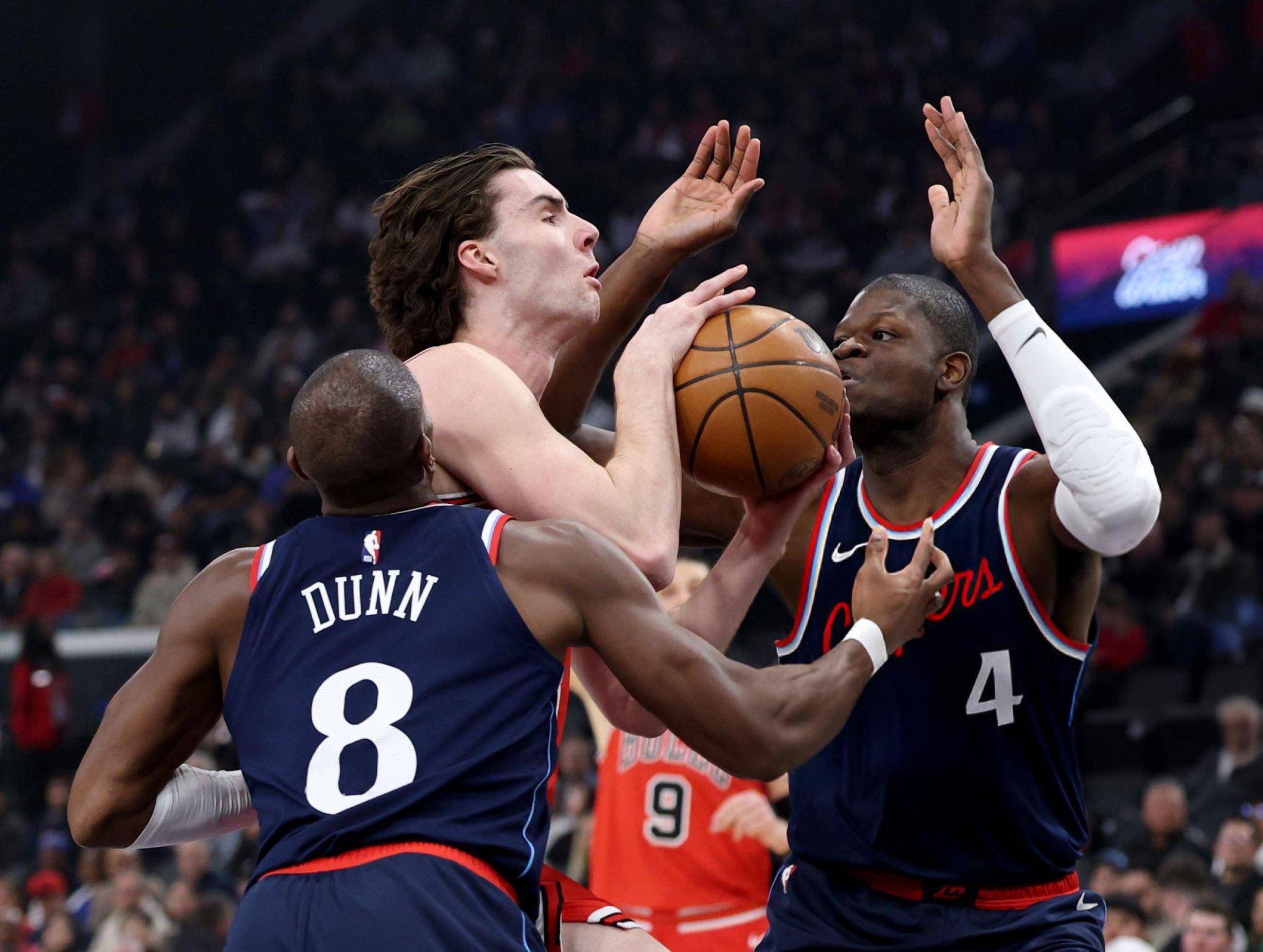 快船主场连胜，排名不断上升