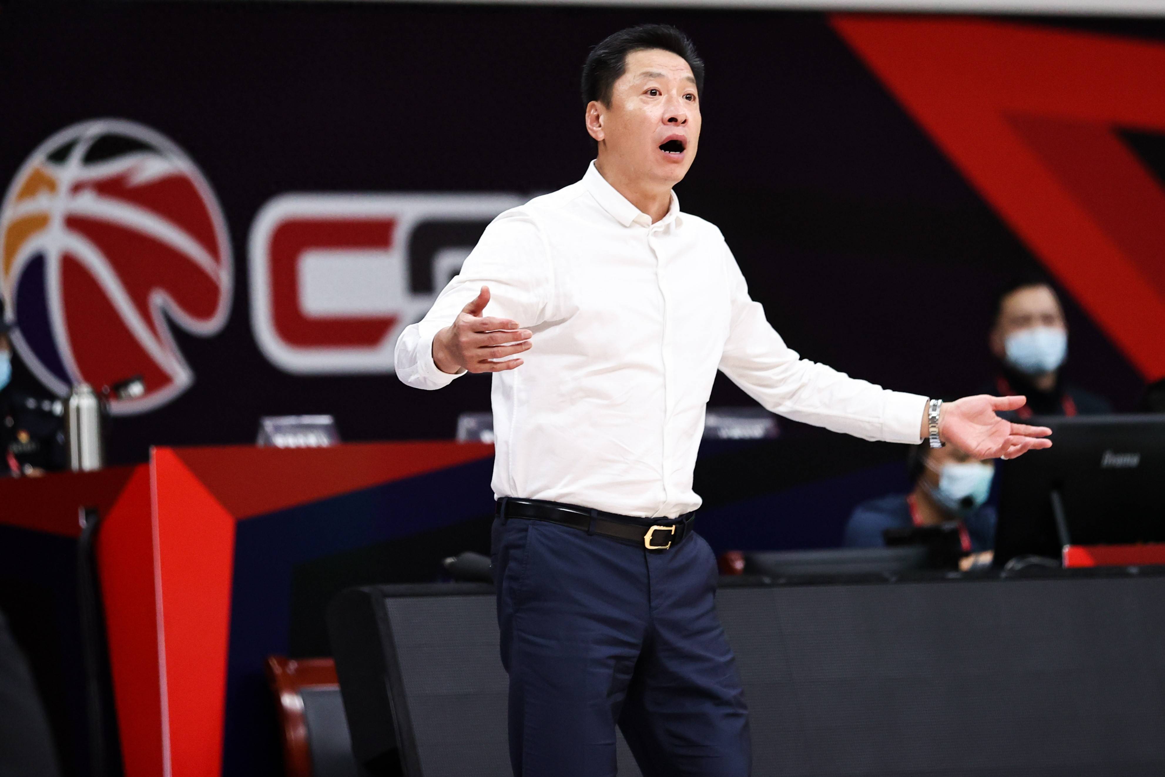 队内压力大！管理层决策面临新挑战