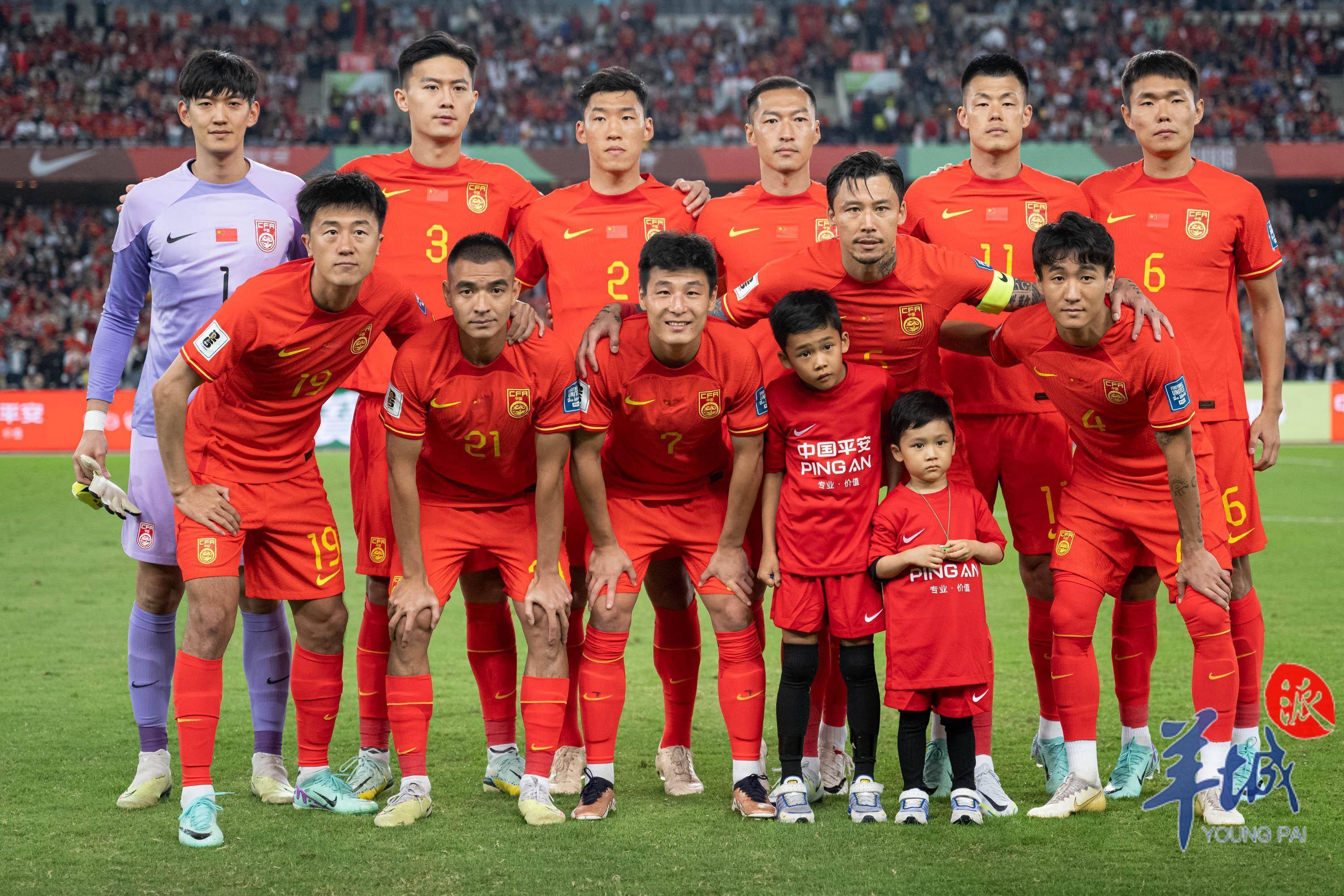 PG电子游戏-中国足球联赛精彩战况吸引球迷目光