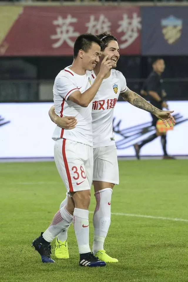 PG电子官网入口-绿城主场大胜权健，迎来联赛两连胜
