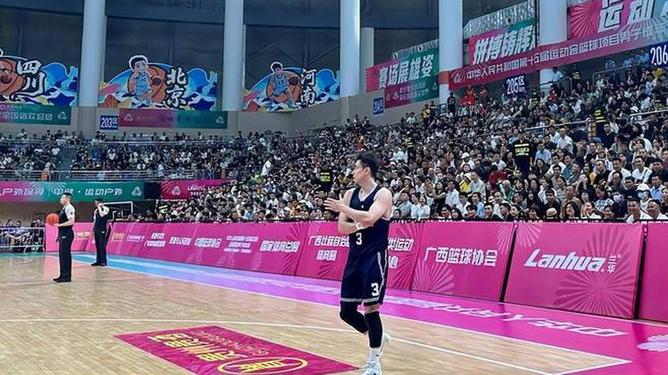 科兰斯再度发挥神勇，率领球队逆转胜利