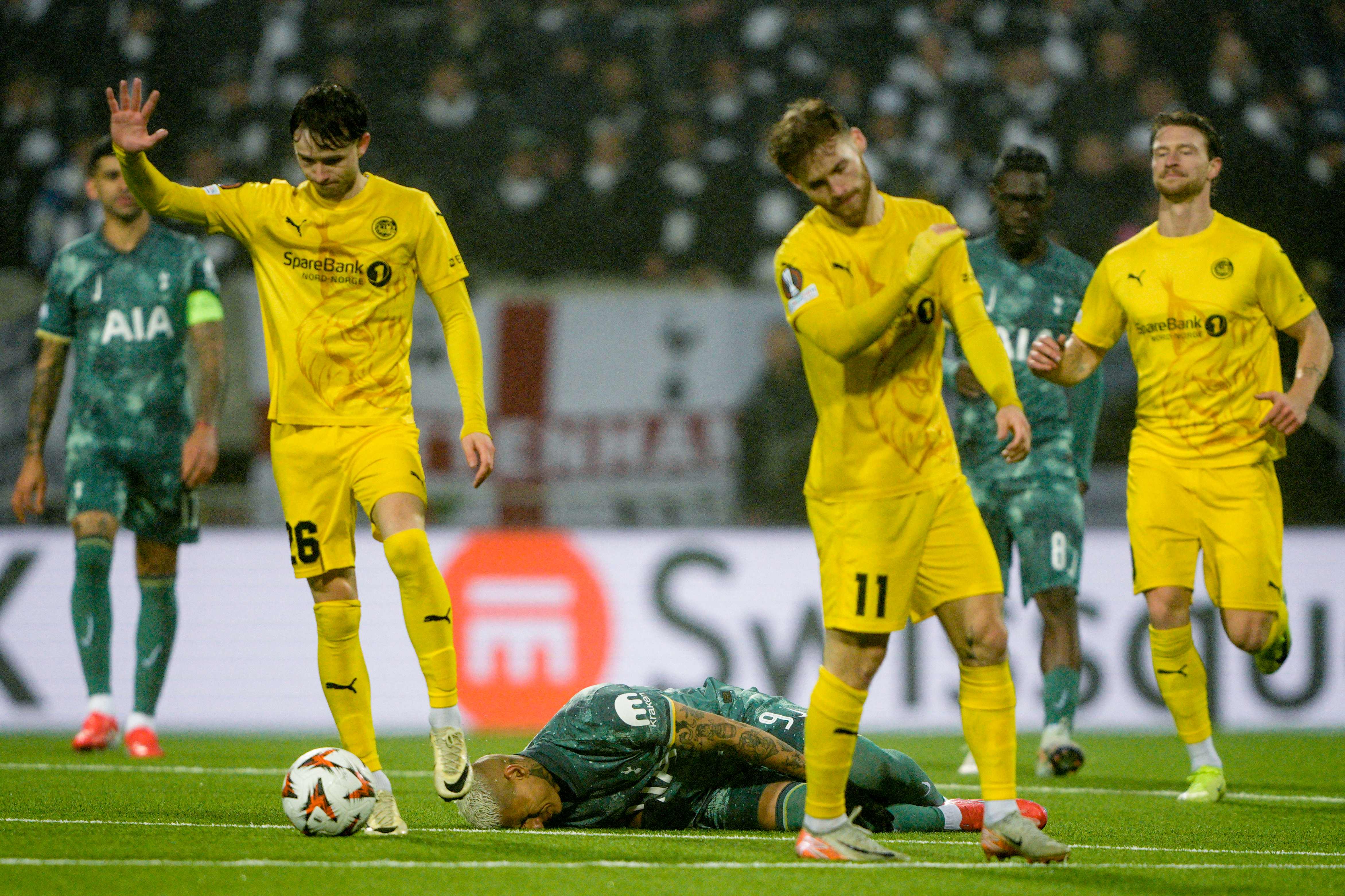 PG中国官网-足球盛事再次爆发，球队之间的对战更加激烈