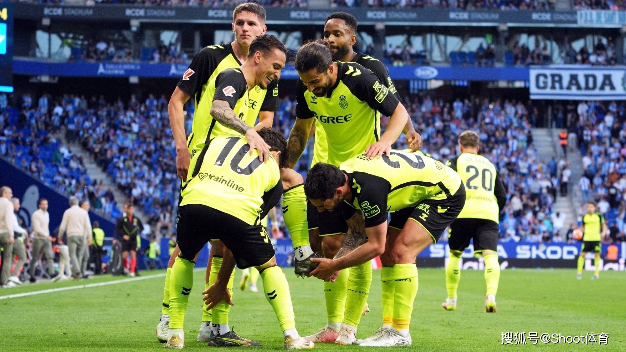 巴塞罗那与西班牙人的激烈对决