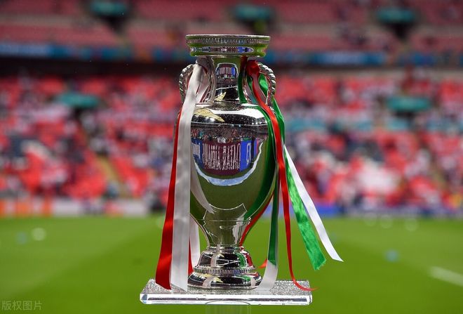 PG中国登录入口-美洲球队在全球篮球比赛中夺得令人瞩目的胜利，喜获奖杯