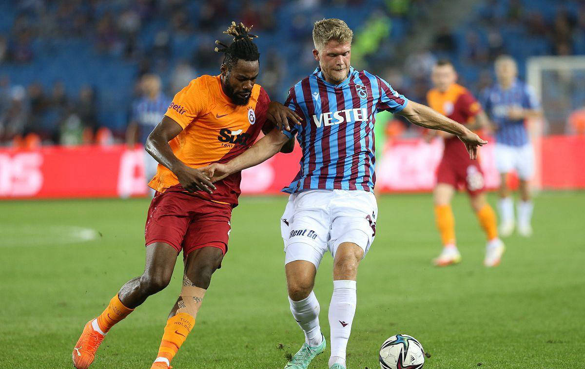 PG电子线上登入-佛罗伦萨客场惜败，遭遇连败困境的简单介绍