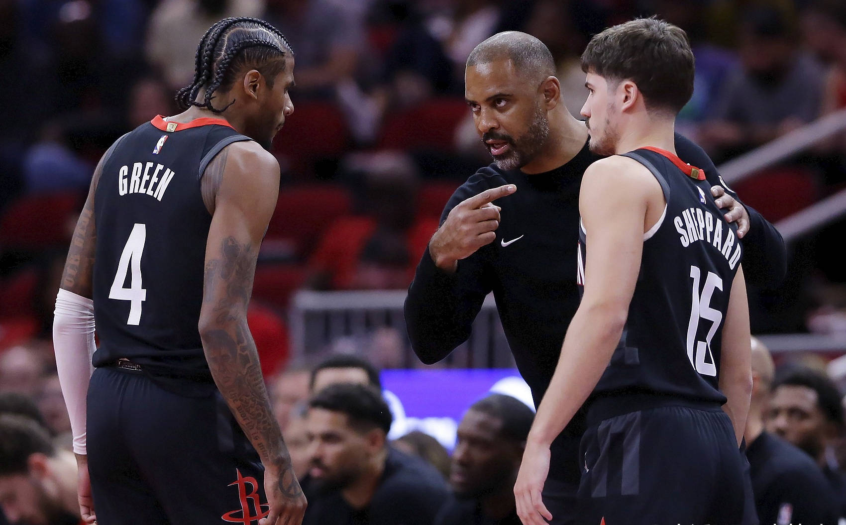 PG电子官网入口-西部激战火箭险胜鹈鹕