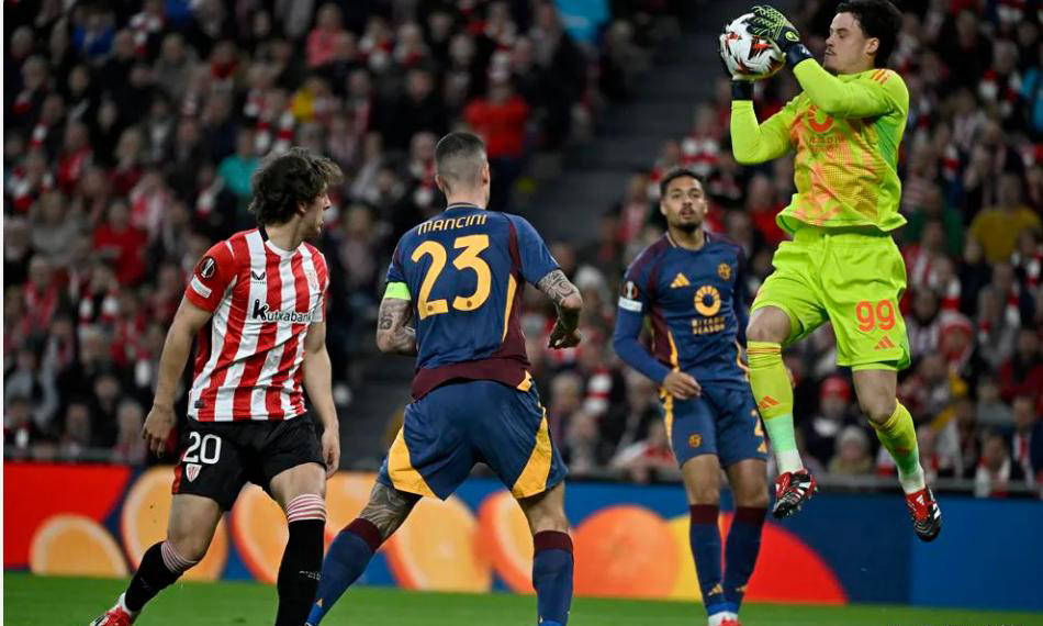 罗马惊险遭遇，欧冠战事故障不断