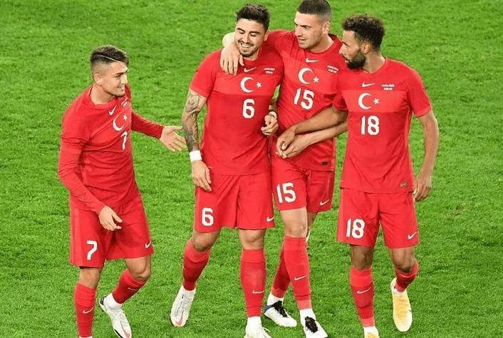 德国队在关键比赛中获胜，晋级欧国联半决赛