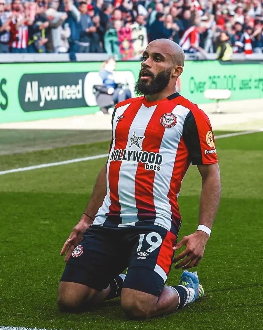 PG电子官方-利雅得红脸球迷，球队表现不尽如人意