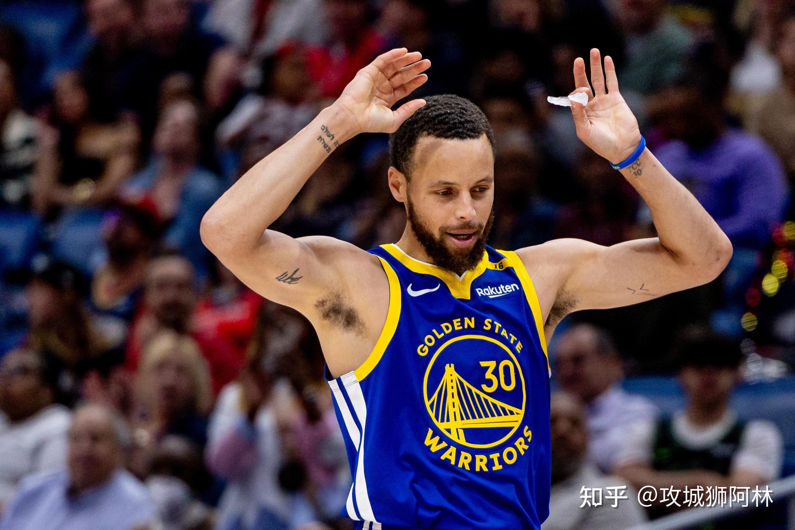 勇士惨败开拓者，库里单节失五记三分尬成焦点的简单介绍