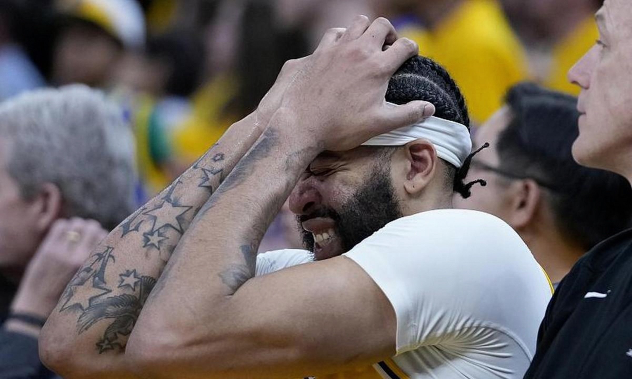 关于独行侠逆转福建队，浓眉哥刷新纪录的信息