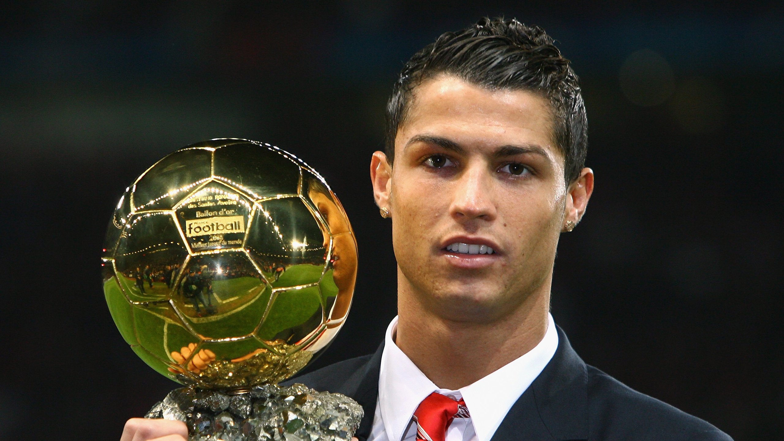 绿鹰逆袭记，卡塞米罗一锤定音，阿尔及利亚戏剧性翻盘土耳其